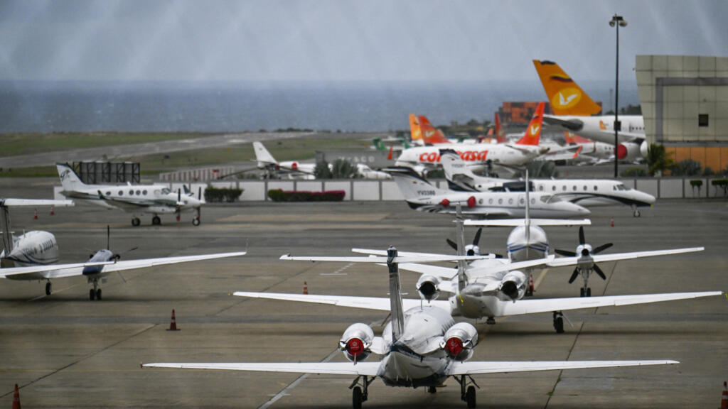 Tensions Washington-Caracas: les brouilleurs de GPS rendent le survol du Venezuela difficile