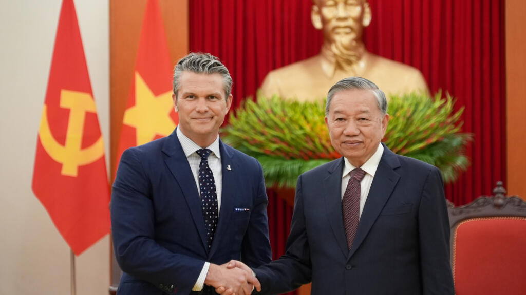 五角大楼负责人到访越南 此时美越军售谈判仍在持续