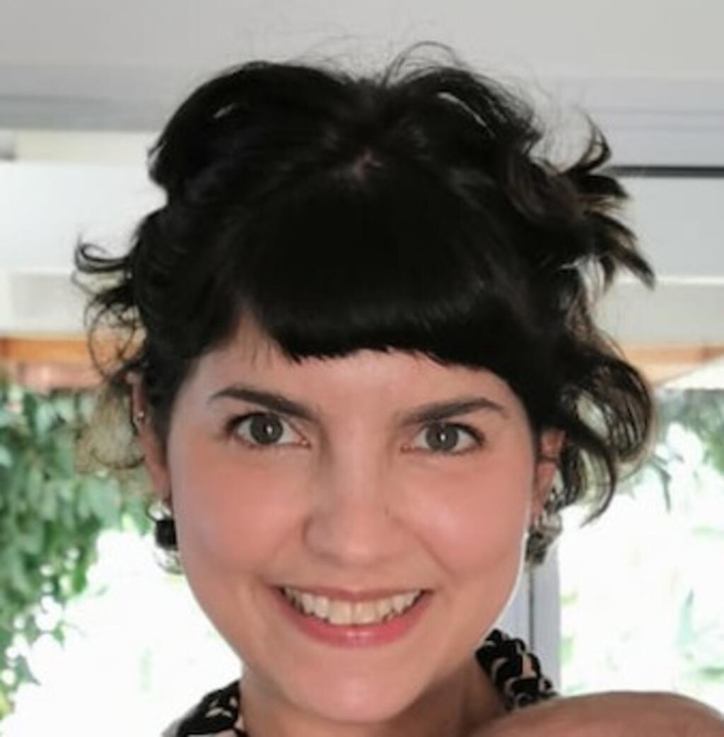 A médica infectologista e pesquisadora da Universidade de Oxford Ana Luiza Gibertoni acredita que a mutação do Sars-cov-2 deve ser investigada, mas não há razão para pânico.