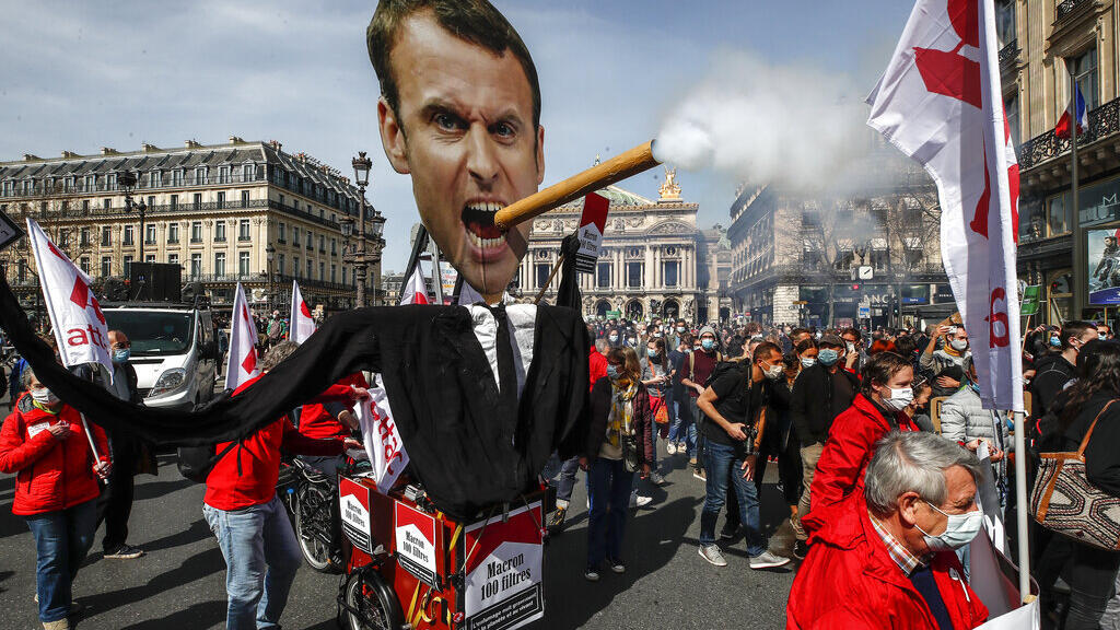 Protestos por uma "verdadeira lei para o clima" reuniram centenas de milhares de manifestantes em toda a França no último domingo. (28/03/2021)