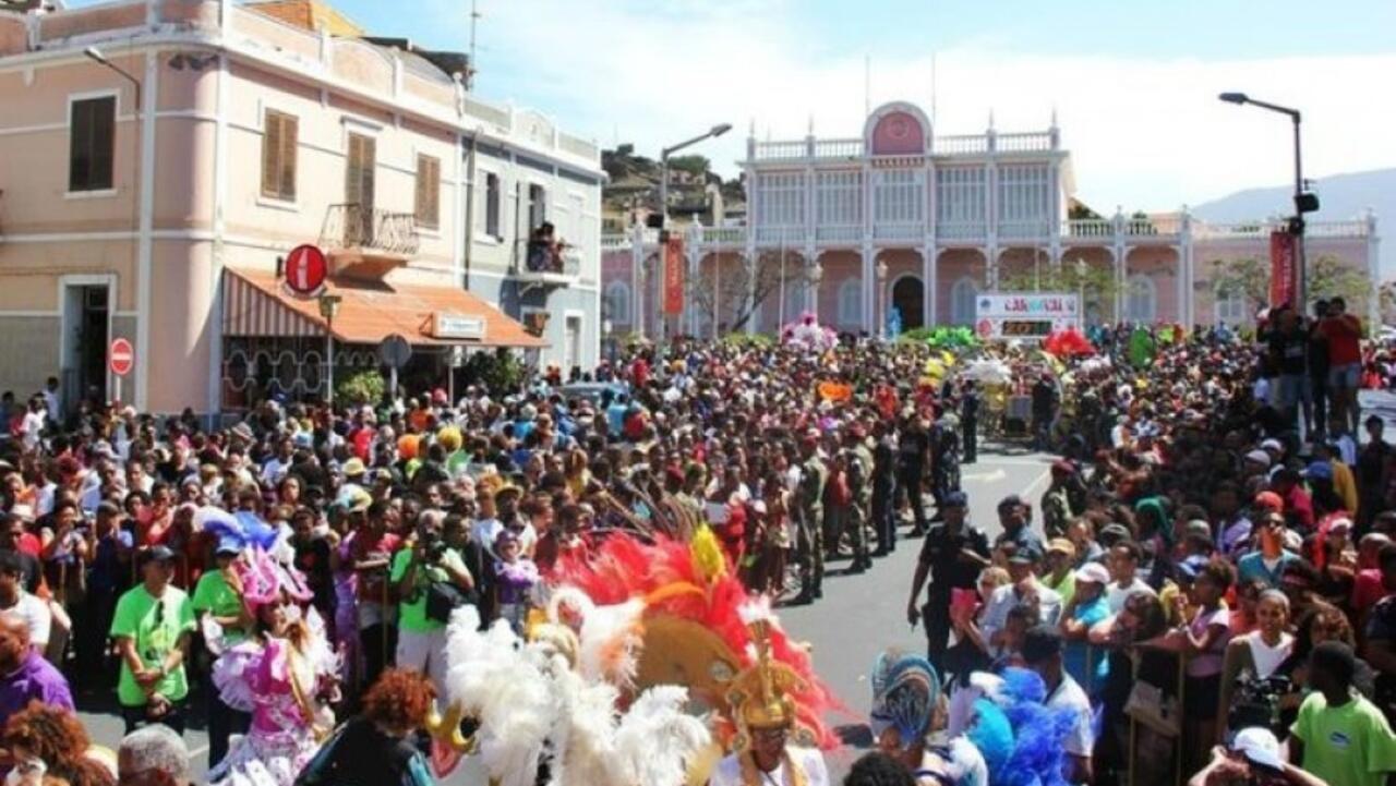 Carnaval do Mindelo em Cabo Verde Carnaval do Mindelo em Cabo Verde