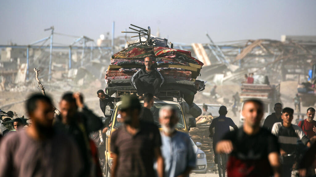 Y retourner ou rester là? À Gaza, des centaines de milliers d'habitants affluent vers le nord