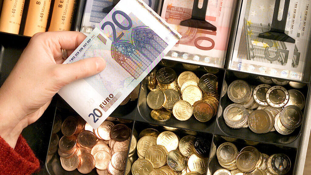 Ce înseamnă pentru Bulgaria adoptarea monedei euro de la 1 ianuarie
