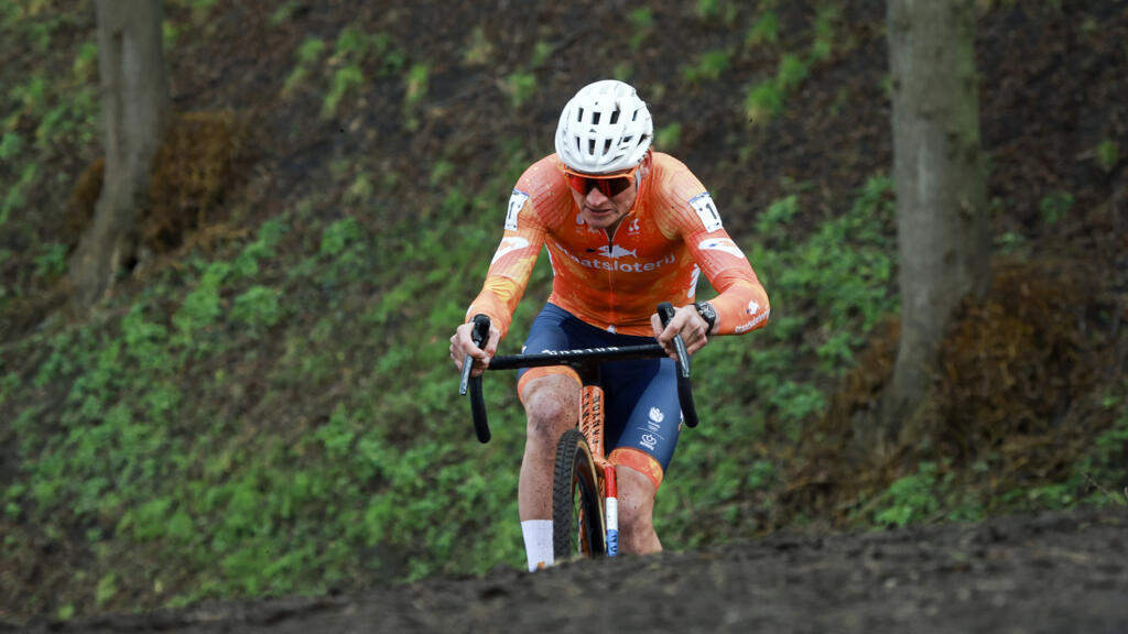 Mondiaux de cyclo-cross: Van der Poel réussit le grand huit