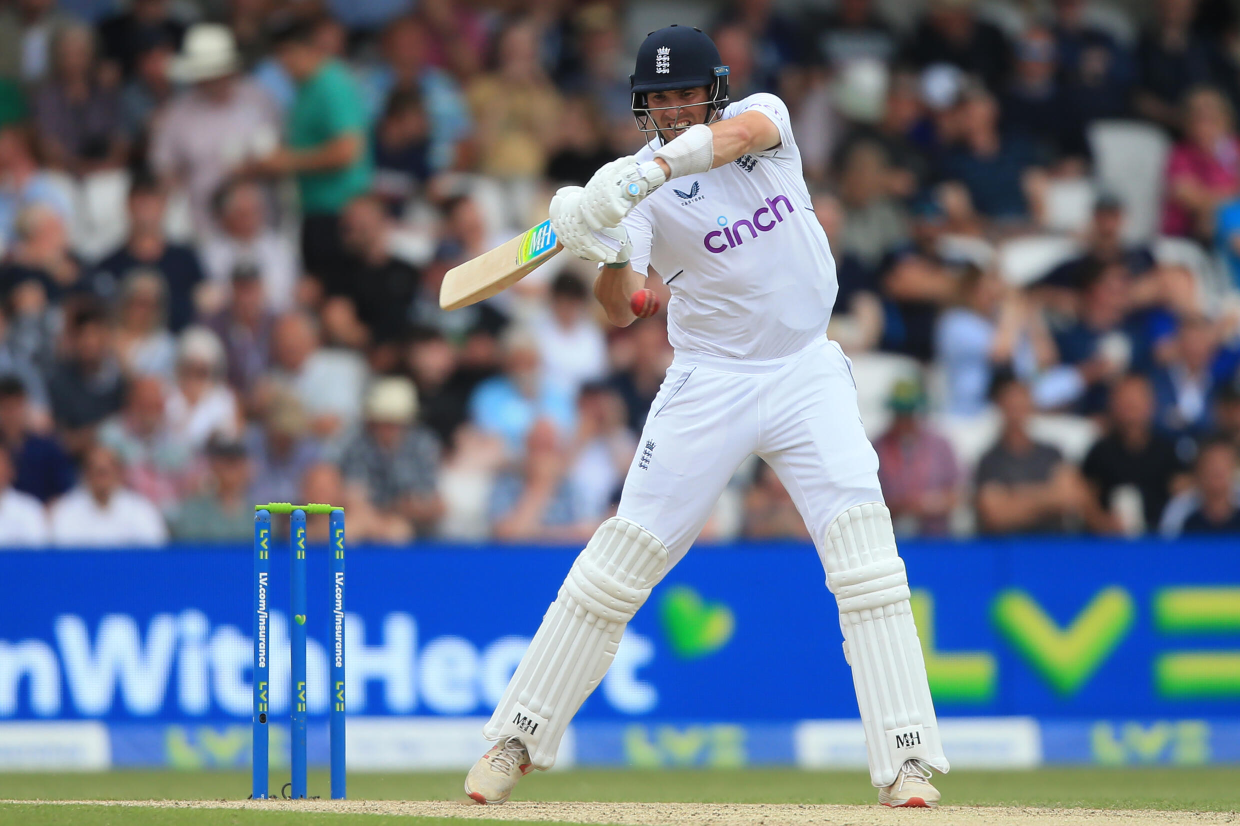 Bairstow glad of 'momentum transfer' against New Zealand Bairstow glad of 'momentum transfer' against New Zealand