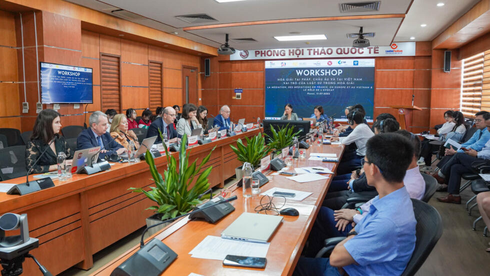 Hội thảo "Hòa giải tại Pháp, châu Âu và Việt Nam. Vai trò của luật sư", 11/07/2023, Hà Nội, Việt Nam.