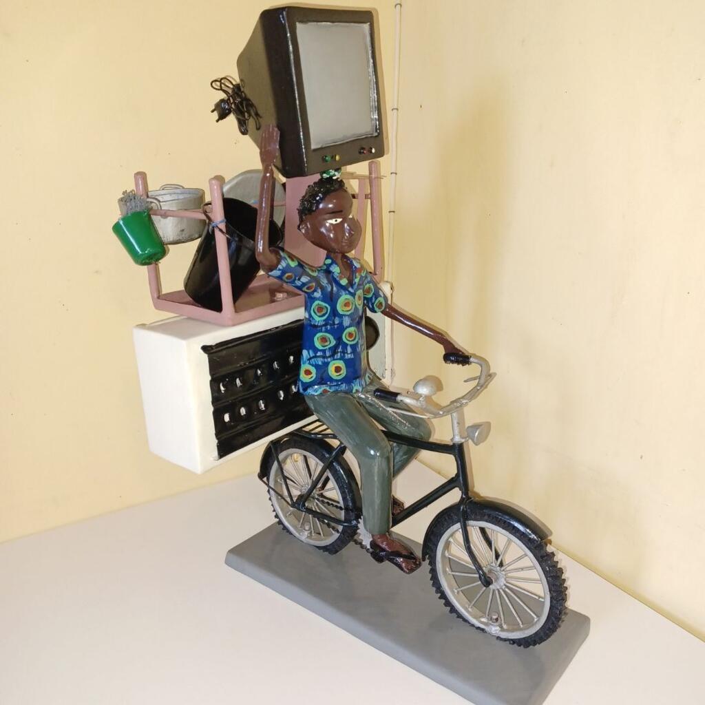 «Déménagement à vélo», de Didier Ahadji.