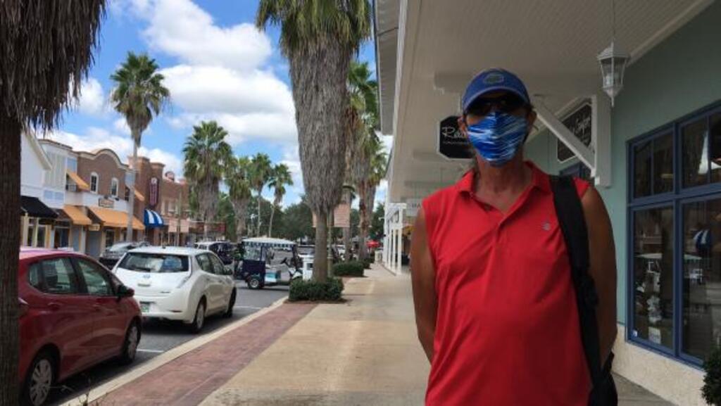 John Girow, électeur indépendant et encore indécis à trois semaines du scrutin, à The Villages en Floride..