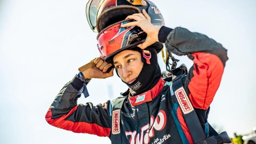 Valentina Pertegarini: La bicampeona mundial de rally raid que navega hacia la victoria