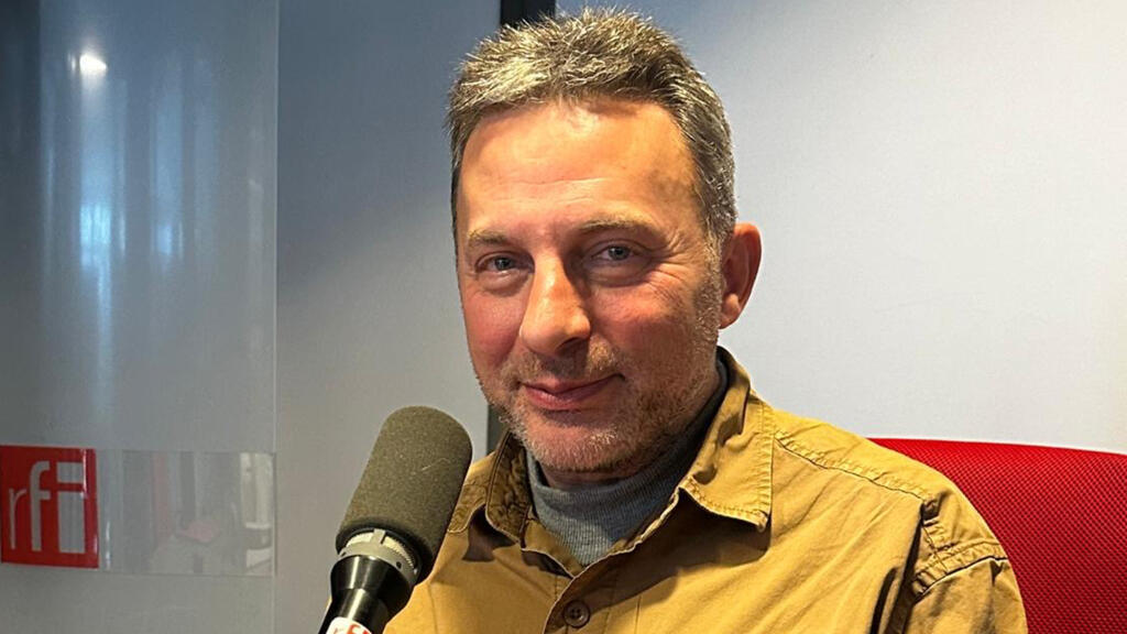 Sébastien Durand en studio à RFI pour Tous les cinémas du monde.