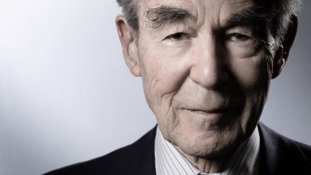 Robert Badinter, artífice de la abolición de la pena de muerte en Francia, entra al Panteón