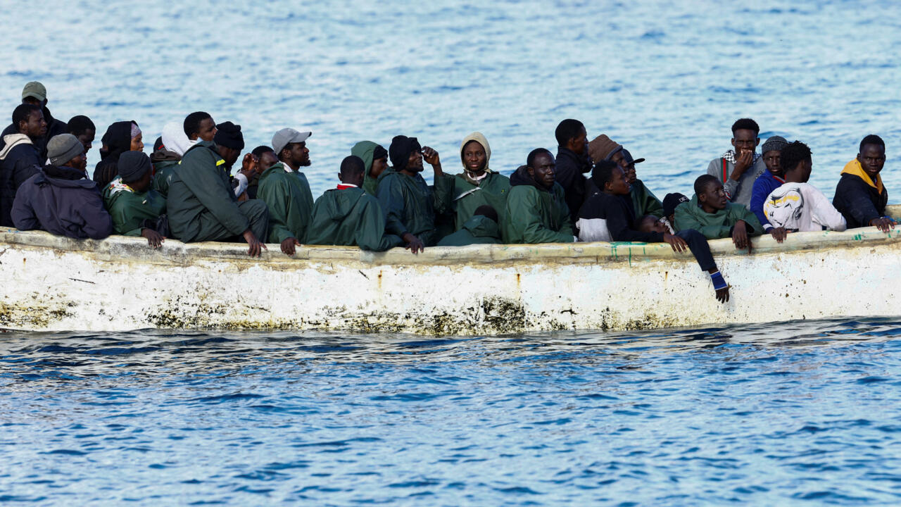 Sénégal: un pêcheur sauve 112 migrants d'une embarcation à la dérive partie de Gambie