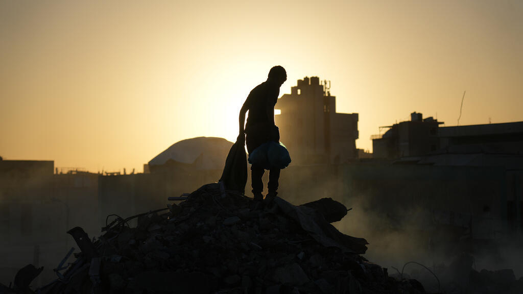 À Gaza, l'écriture de poèmes comme un recours pour survivre à la guerre