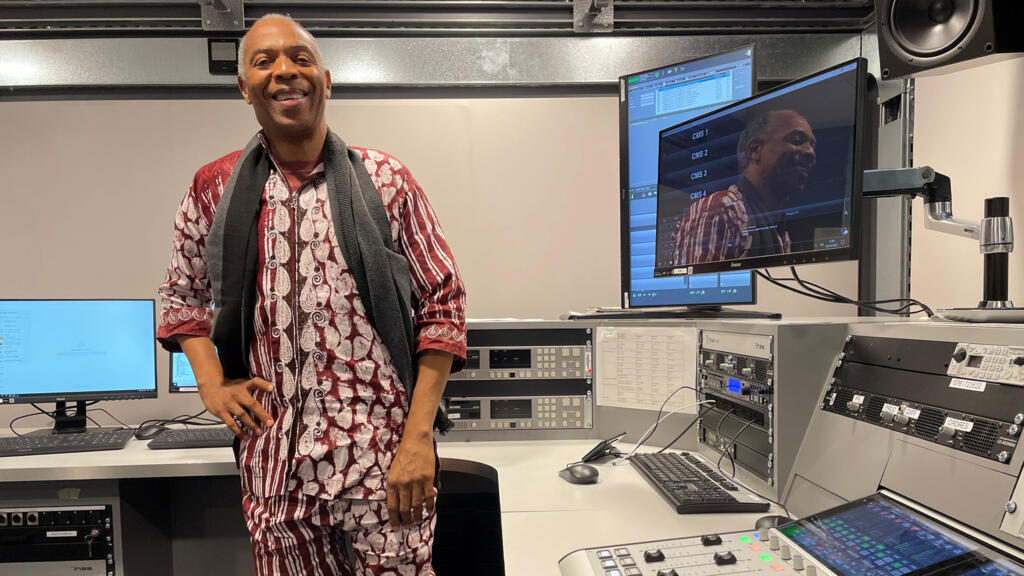 Femi Kuti dans les studios de RFI.