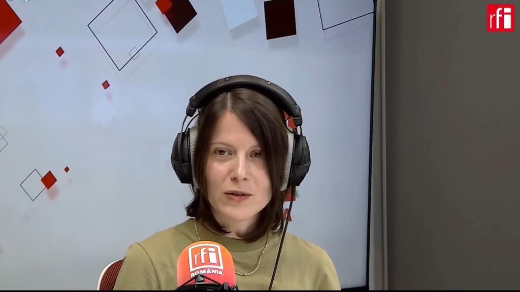 Marta Popescu, coordonator program Apele Curate, în studioul RFI România, 3 octombrie 2025.