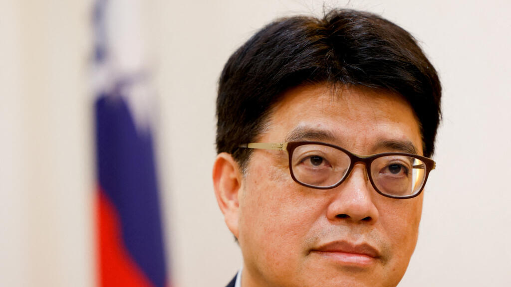资料图片：台湾陆委会主委邱垂正。2025年5月27日摄于台北