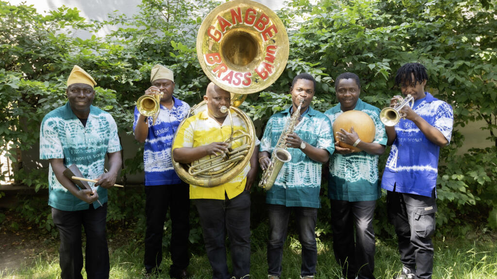 De Ouidah à l’autre rive: le souffle intact du Gangbé Brass Band