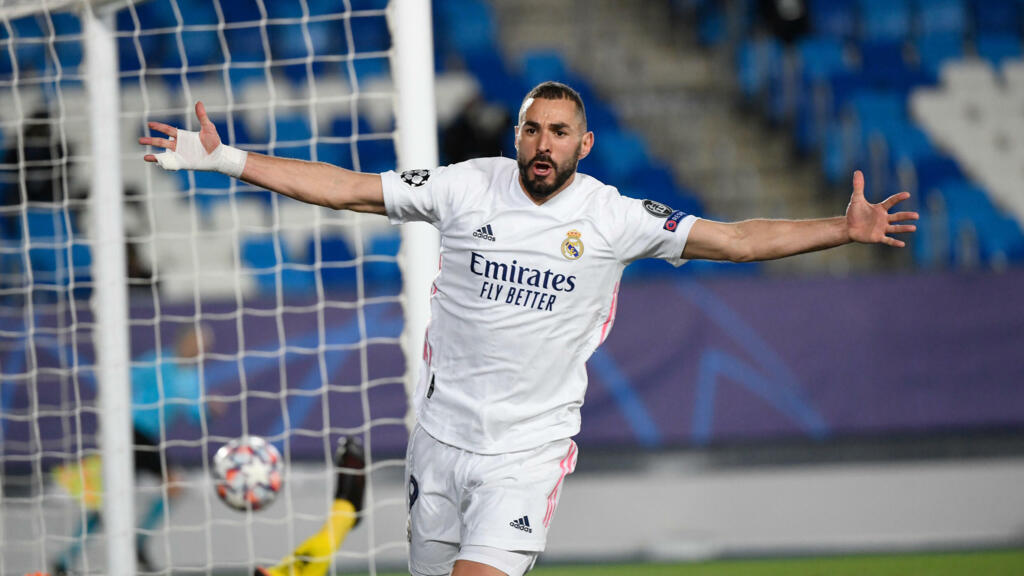 L'attaquant français Karim Benzema (Real Madrid), après avoir marqué son doublé contre le Borussia Moenchengladbach, en match de poule de la Ligue des Champions, le 9 décembre 2020.