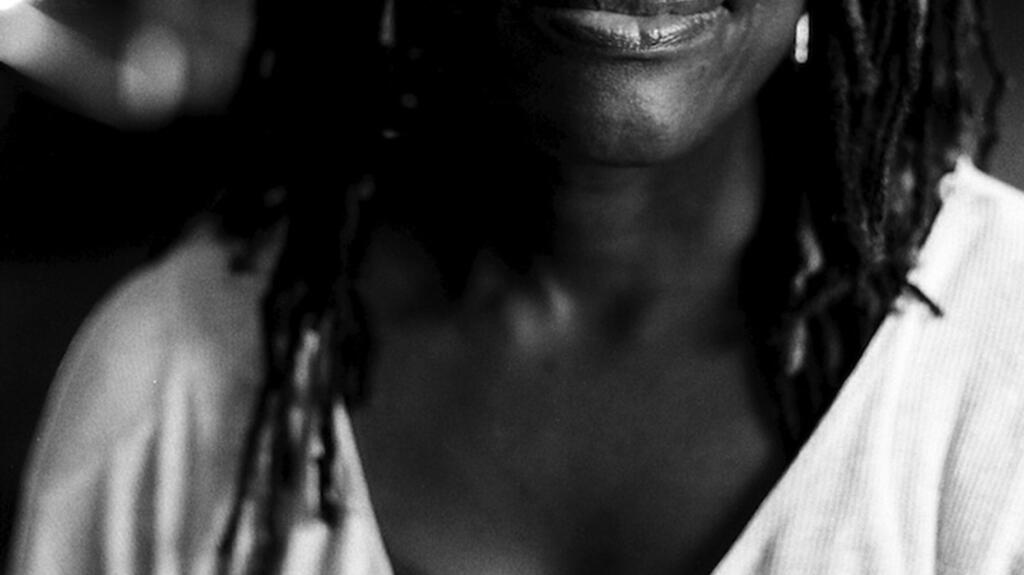 Sorgichli uzun egiluvchan jinsiy olatni