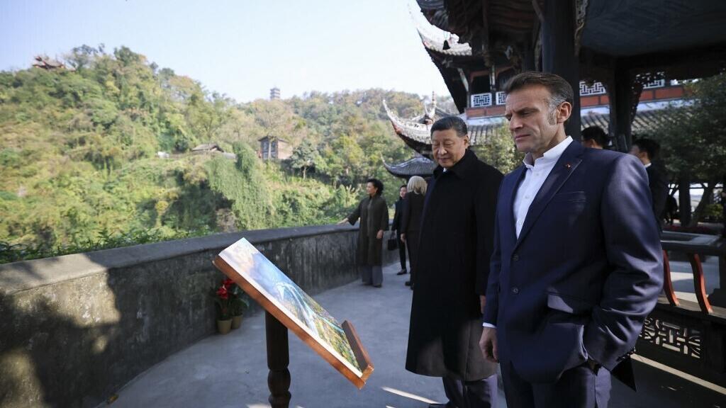 Emmanuel Macron achève sa visite en Chine sans obtenir de concessions géopolitiques de Xi Jinping