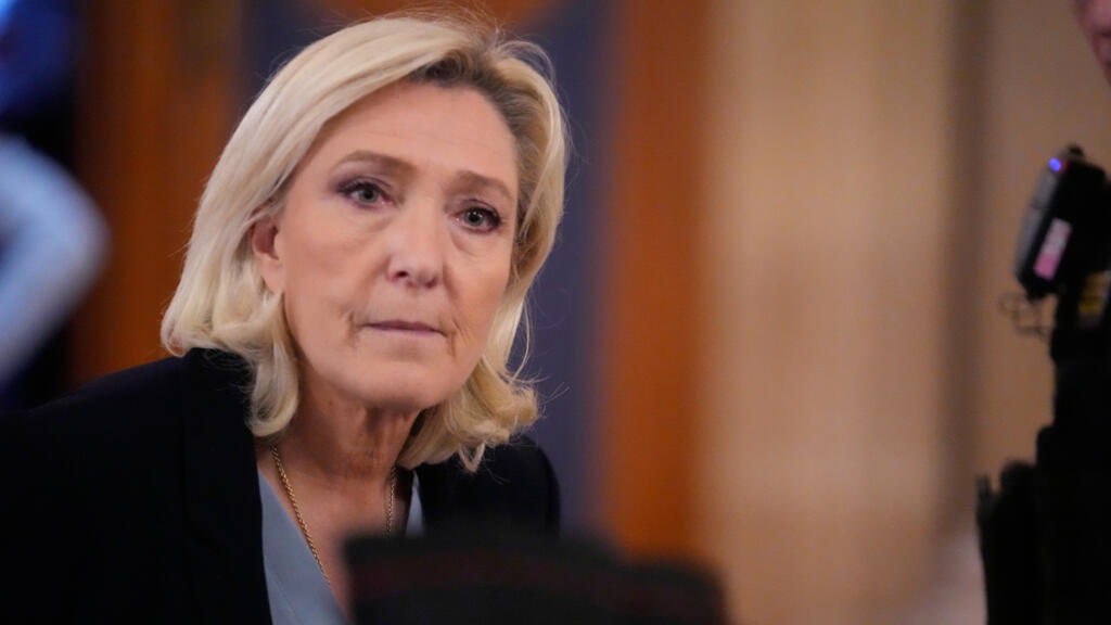 France: à son procès en appel, Marine Le Pen peine à contester un «système» de détournement de fonds