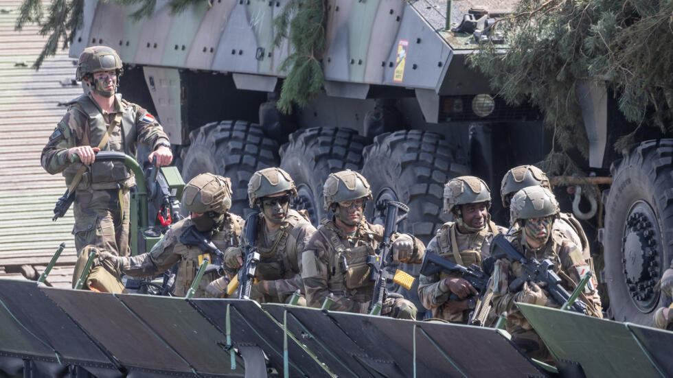 Các quốc gia thành viên NATO tập trận tại Nowogrod, Ba Lan, ngày 19/05/2022.