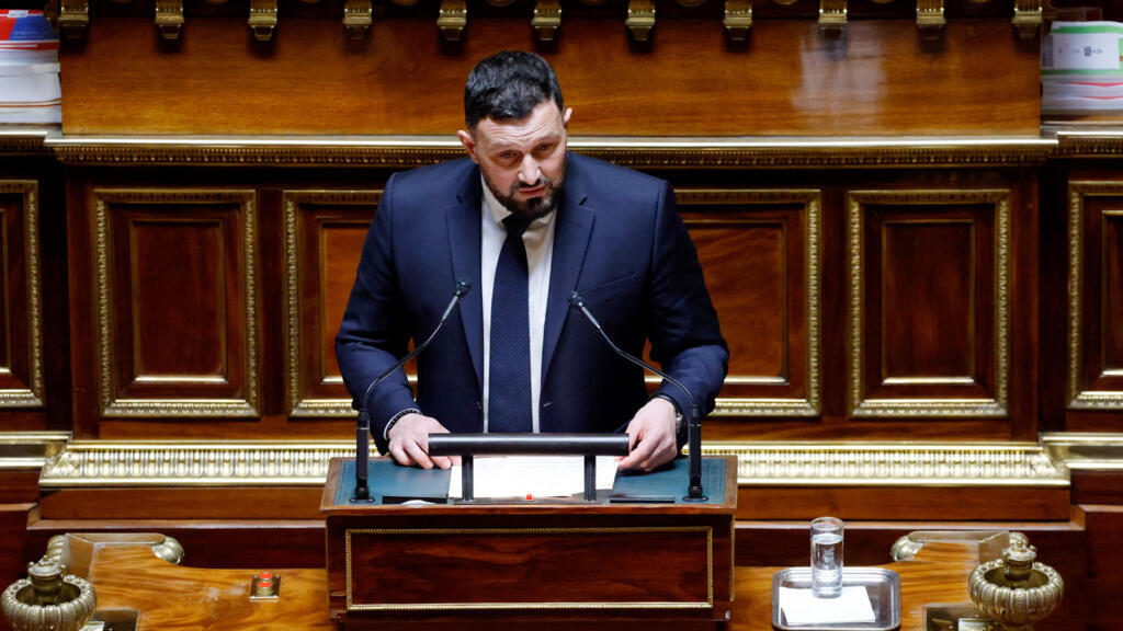 Xavier Iacovelli, vice-président du Sénat, sénateur des Hauts-de-Seine et secrétaire général délégué Renaissance.
Studio