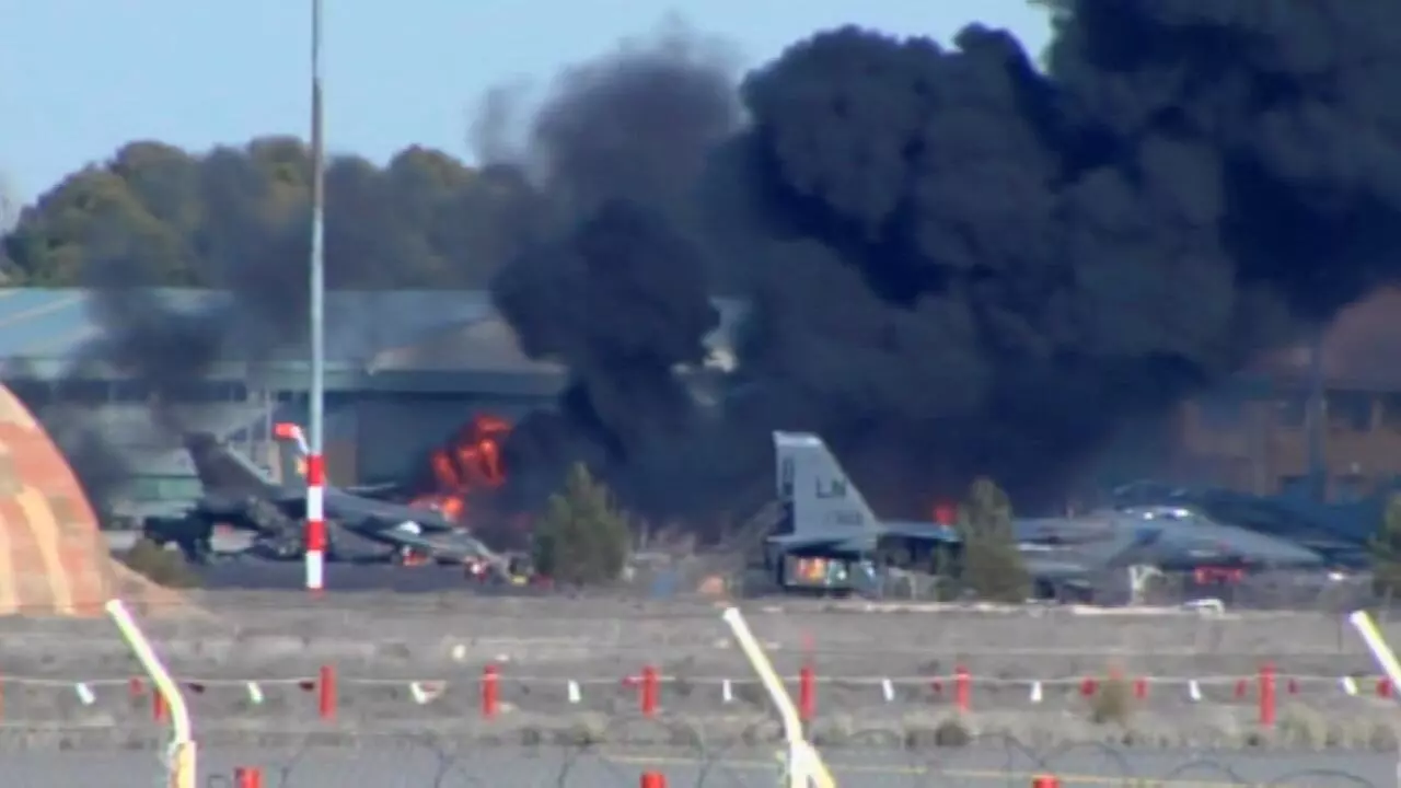 西班牙北约基地希腊f 16战机坠毁9名法国人2名希腊人丧生