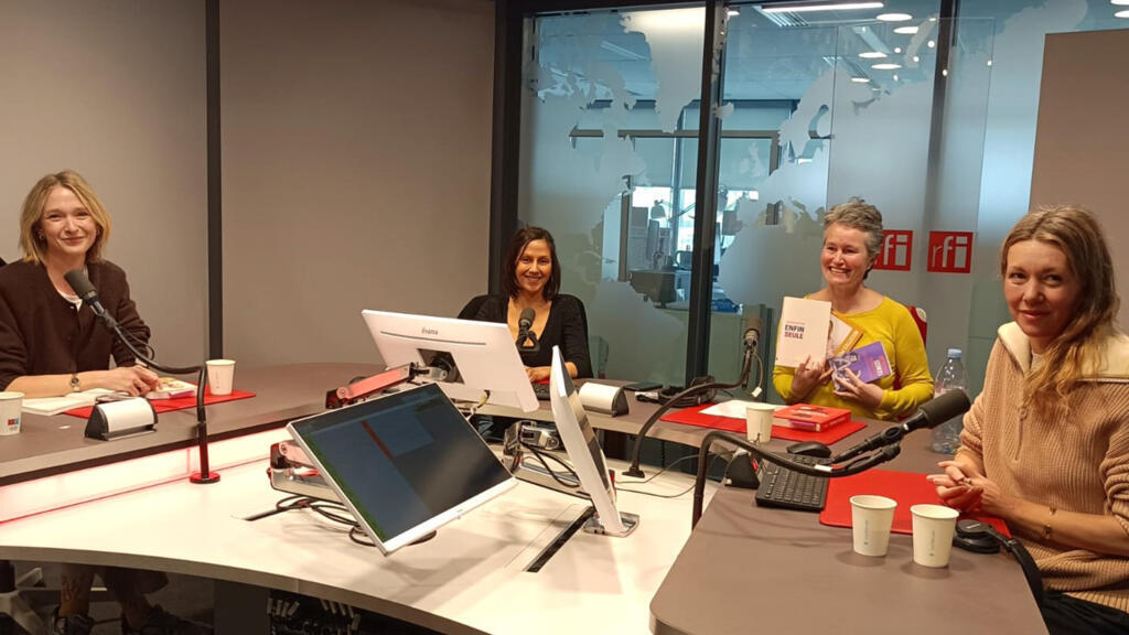 Elvira Masson, Lauren Malka, Clémence Denavit, Lauren Bastide en studio Le Goût du monde.