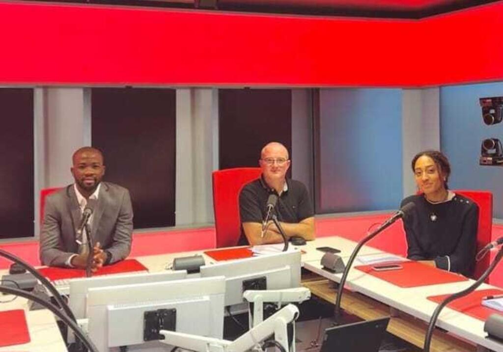 Koffi Zougbede (OCDE), Bruno Faure (RFI), et Kaella Kolle (Sparknews).
