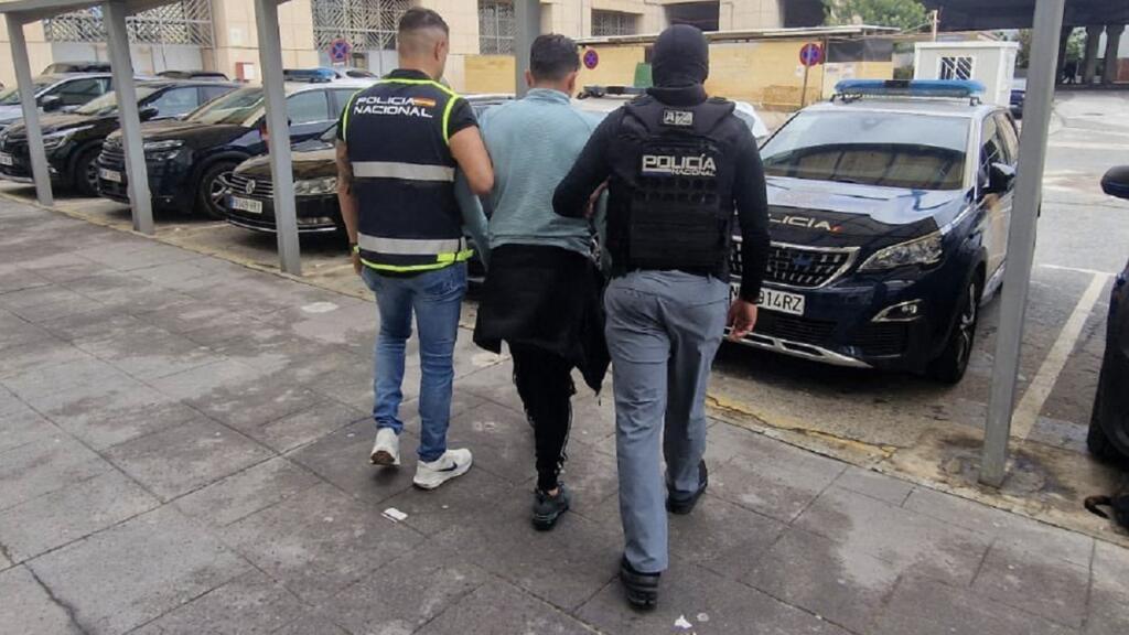 Équateur: en plein référendum, le président Noboa annonce l'arrestation d'un puissant chef de gang