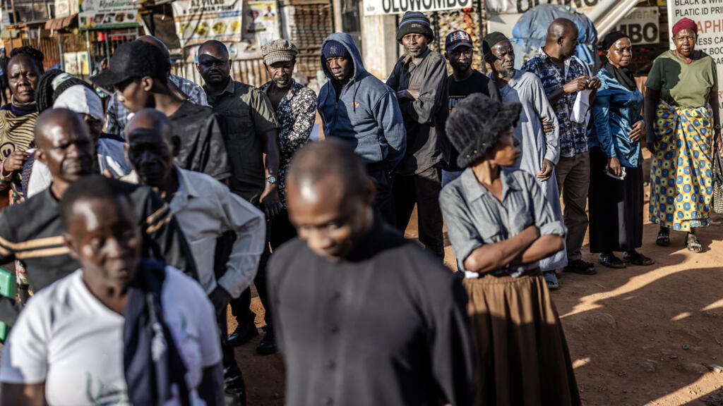 Ouganda: la présidentielle perturbée par des problèmes techniques, un geste «délibéré» du pouvoir pour l’opposition