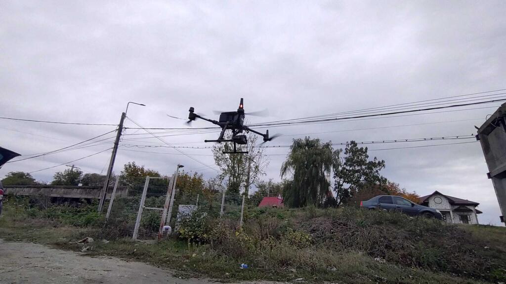 Dronă folosită de Garda de Mediu pentru depistarea deșeurilor depozitate ilegal, octombrie 2025