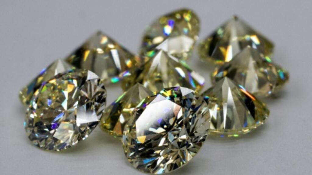Le diamant naturel peine à faire sa promotion face au synthétique