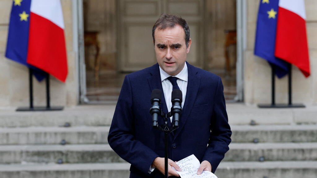 Macron vuelve a nombrar al dimisionario Lecornu como primer ministro en Francia