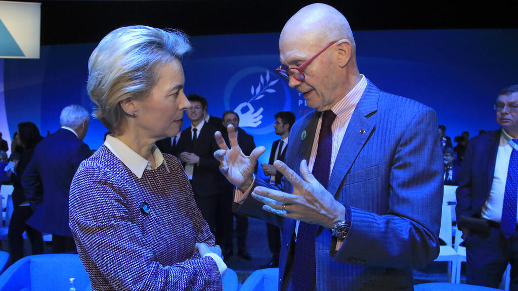 Ursula von der Leyen et Pascal Lamy, lors du Forum de Paris sur la Paix, ici le 12 novembre 2019.