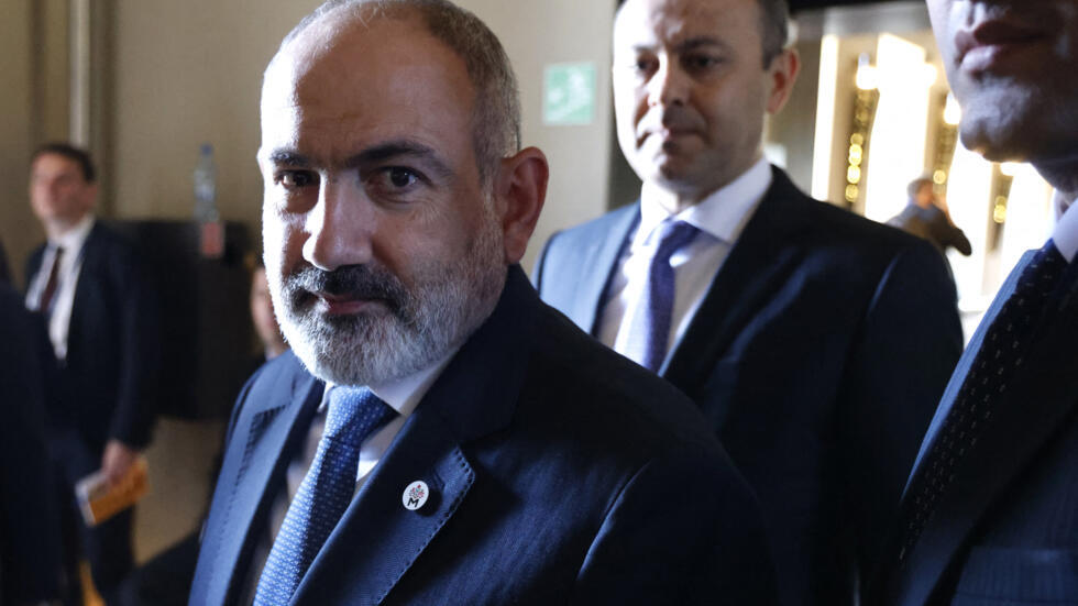 Arménie malgré les charges de l'opposition, Nikol Pachinian conserve
