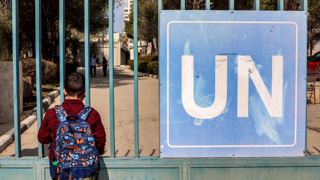 Cisjordanie occupée: financements manquants, raids aériens... l'école dispensée par l'Unrwa sur le fil