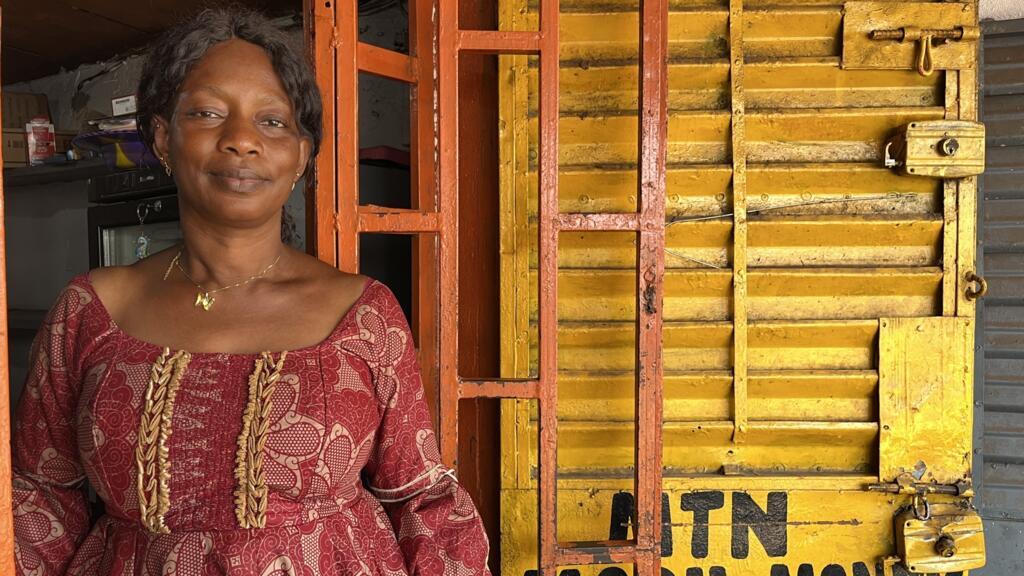 Fatoumata, bénéficiaire, Fatoumata a contracté 4 crédits auprès de Wakili pour un montant de 12 millions GNF (environ 1 200 euros) qui lui ont permis de diversifier son activité