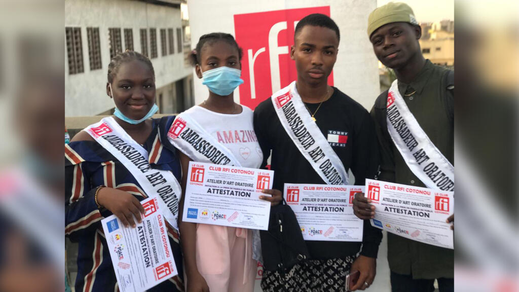 Participants à l'art oratoire.