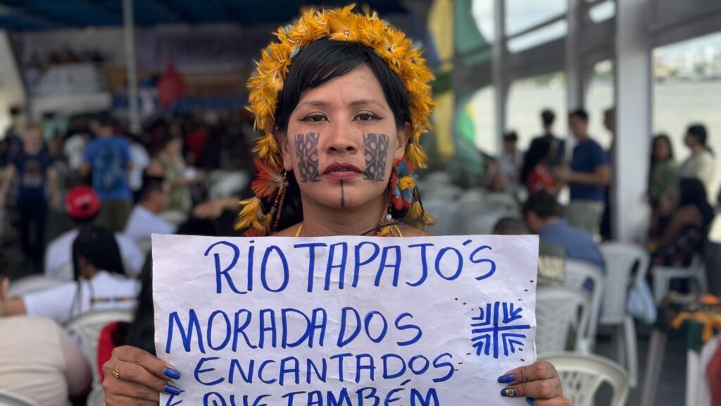 Jéssica Cumaruara denuncia projeto de hidrovia no rio Tapajós. (12/11/2025)