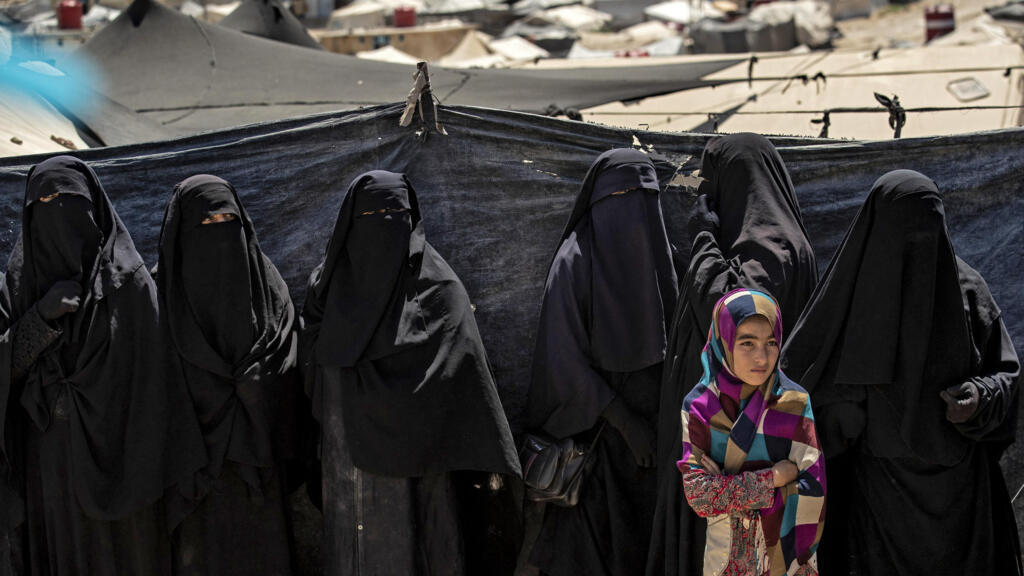 Dans le camp d'al-Hol contrôlé par la Syrie, des prisonniers de l'État islamique ont-ils pu fuir?