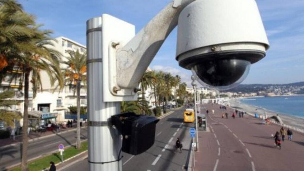 La collecte de données biométriques par un système d'intelligence artificielle dans l’espace public est interdite dans l’Union européenne.