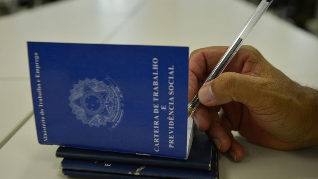 Um estudo da Confederação Sindical Internacional (CSI), que analisou dados de 148 países, mostra que o Brasil está entre as dez nações onde os direitos trabalhistas foram mais violados no último ano.