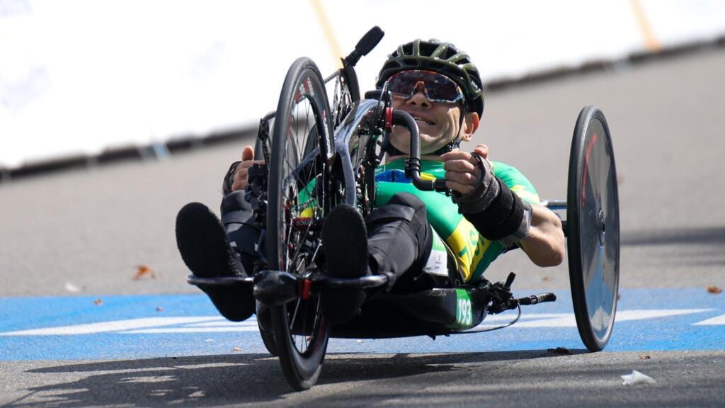 O atleta do paraciclismo brasileiro Marcos Mello Júnior compete na categoria H1, handbike. Em Zurique, na Suíça, 24 de setembro de 2024.