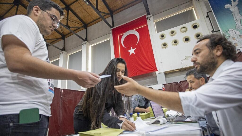 Overseas voters at a polling station in Nicosia, the capital of the self-proclaimed Turkish Republic of Northern Cyprus, on 27 April 2023. Citizens living abroad began voting early in Turkey's general elections, which will be decided on 14 May.