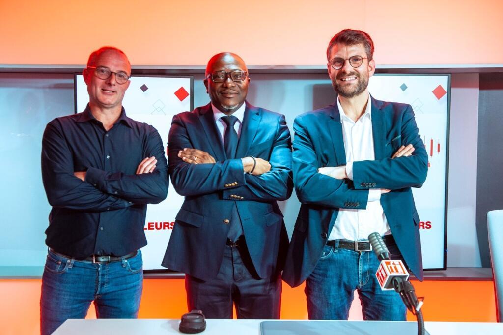 Tosi Mpanu-Mpanu entouré de Bruno Faure (RFI) et Julien Clémençot (Jeune Afrique).