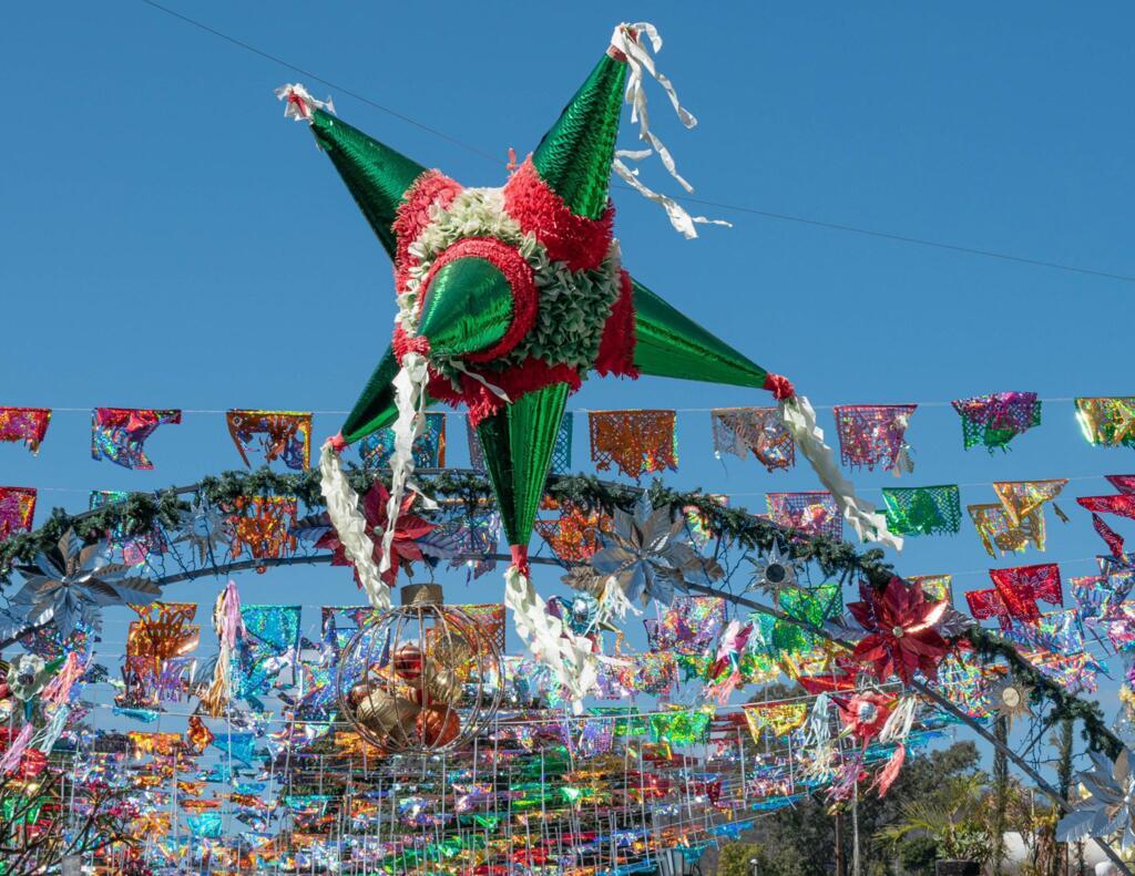 A piñata mexicana de Natal é uma estrela de sete pontas com grande simbologia cristã