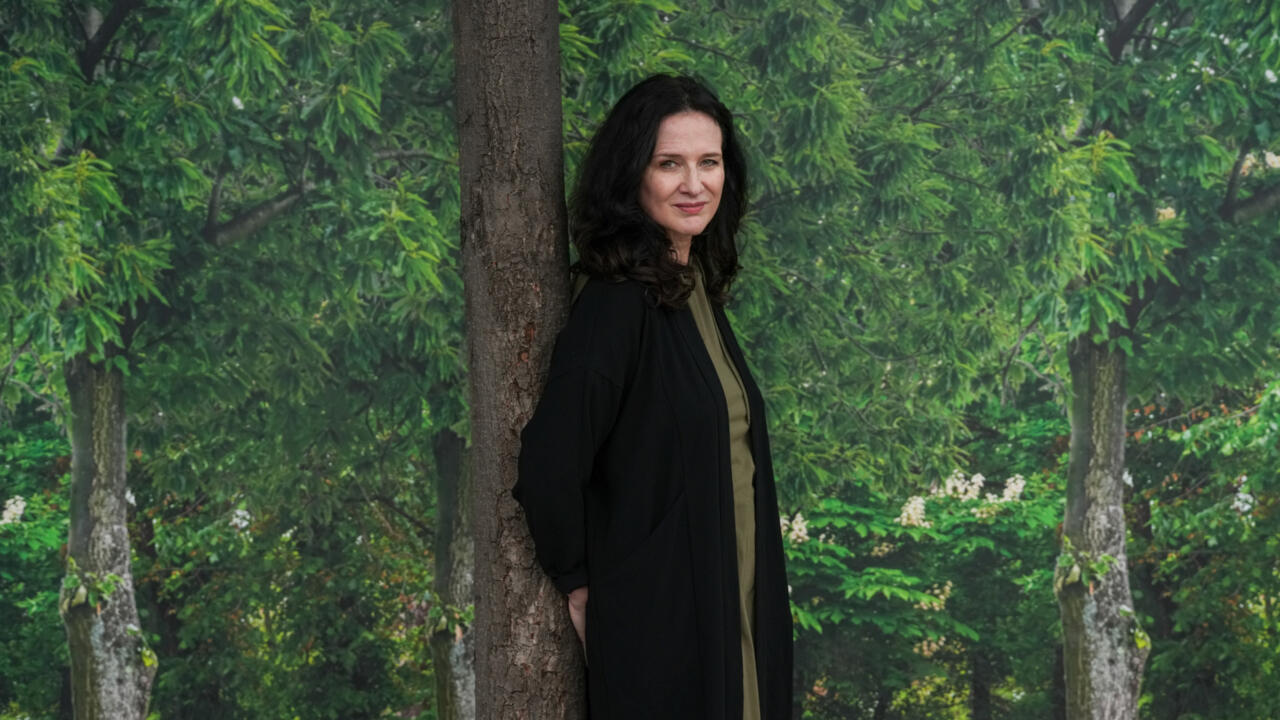 Claire Diterzi imagine une drôle de romance russe avec «Fille de»