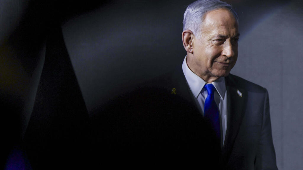 Israël: Benyamin Netanyahu fragilisé par les négociations de paix tente de rebondir